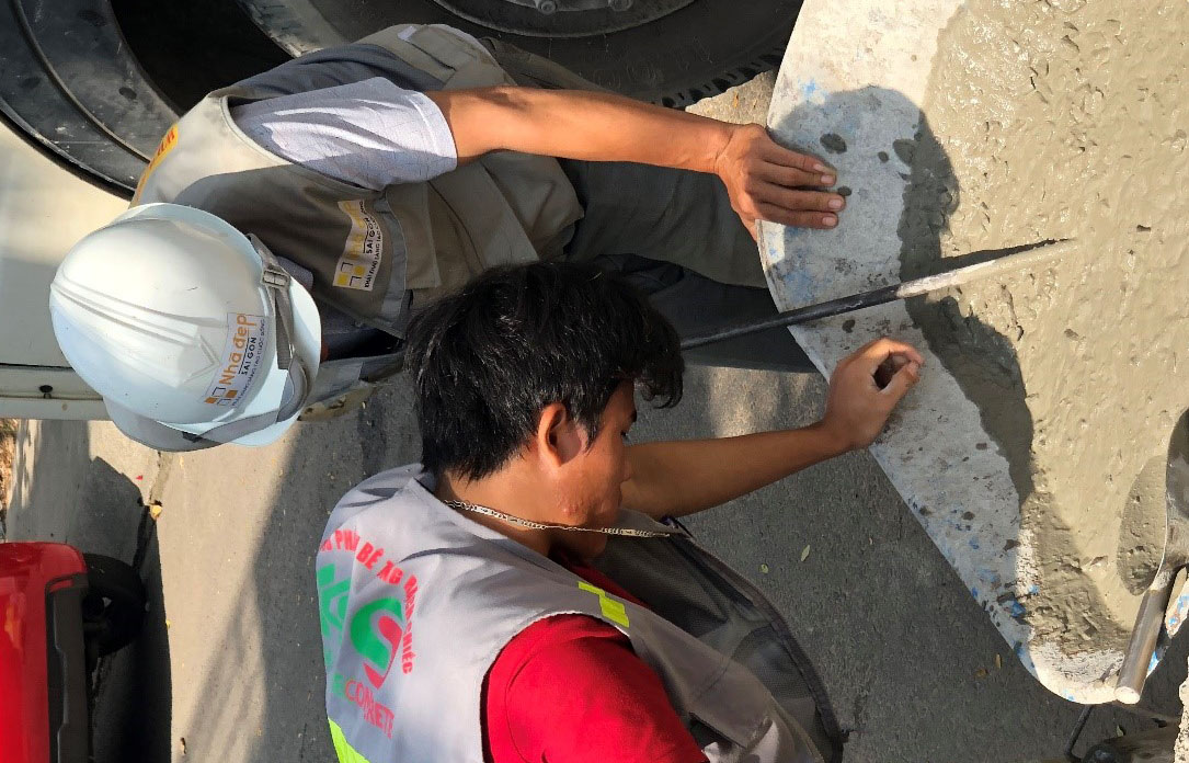 kiểm tra độ sụt bê tông