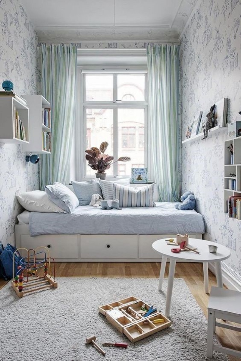 Mẫu thiết kế phòng nhỏ dành cho bé trai có sở thích và cá tính mạnh. Nội thất phòng ngủ được trang trí khá đẹp mắt.