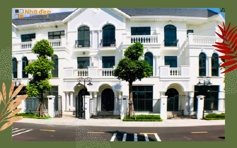 Mẫu biệt thự với kiểu dáng mái nhà mới lạ, độc đáo phù hợp cho các bạn trẻ thích sự phá cách. Không gian chung của tổng thể khu biệt thự liền kề ưu tiên cho các không gian trồng cây xanh cực thân thiện và gần gũi với thiên nhiên.