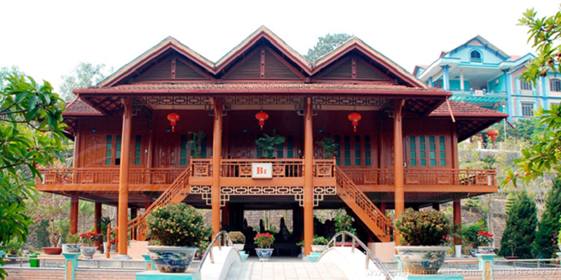 Nhà gỗ kiểu truyền thống nhiều gian