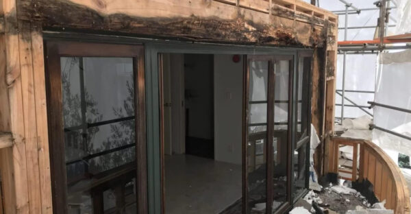 Làm thế nào để sửa nhà bị dột?